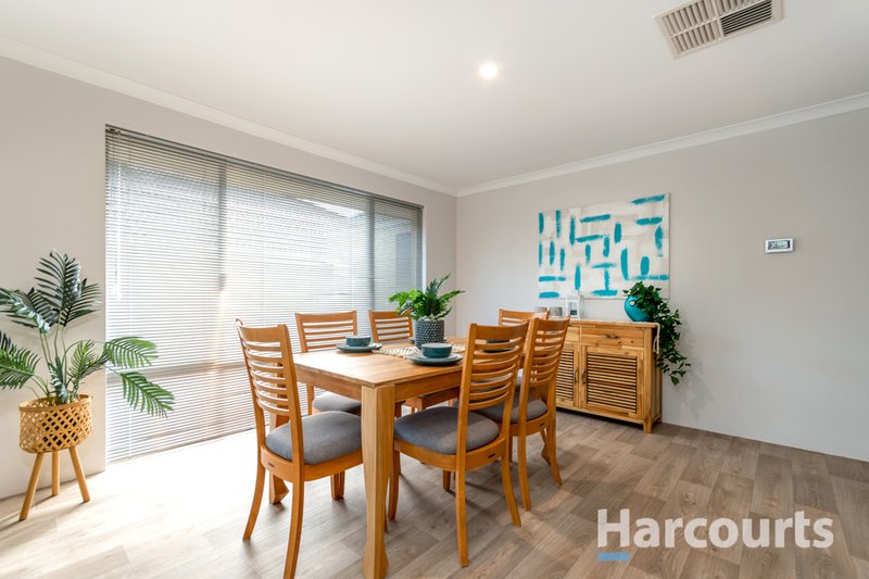 Photo - 14 Girramay Road, Banksia Grove WA 6031 - Image 12