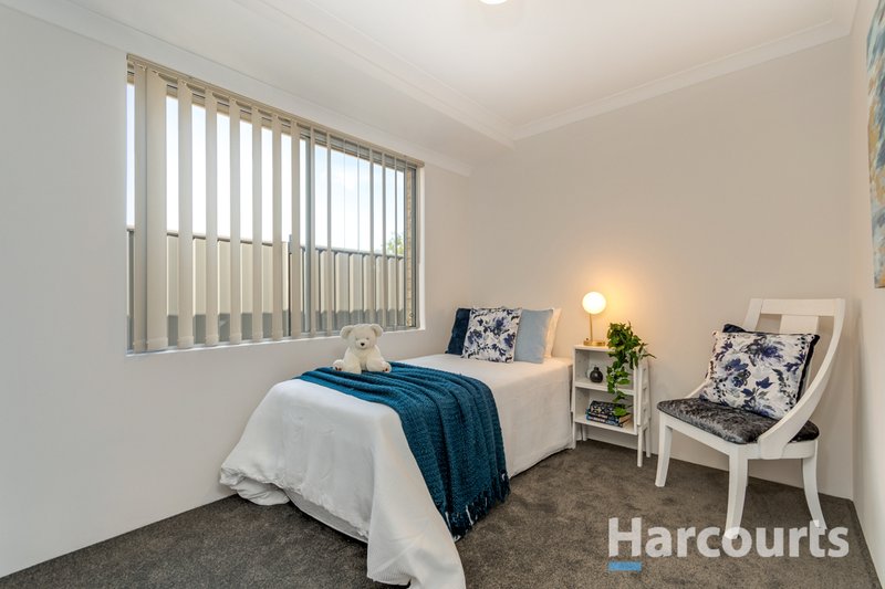 Photo - 14 Girramay Road, Banksia Grove WA 6031 - Image 20