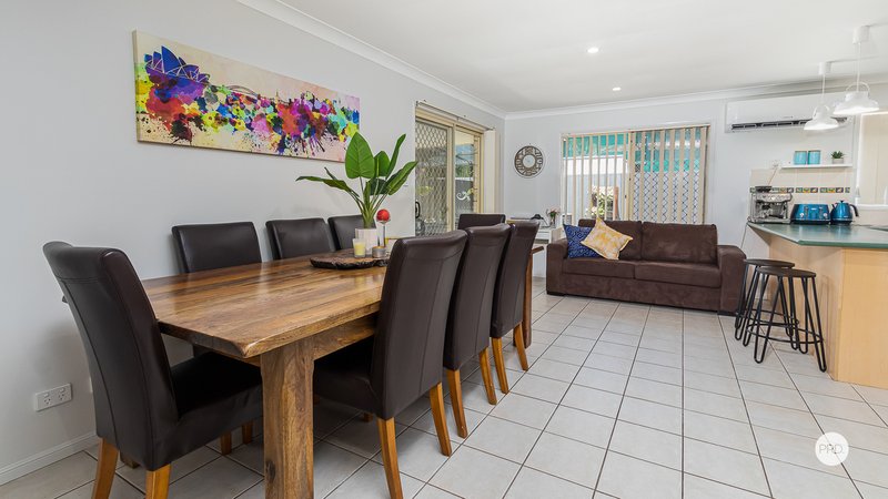 Photo - 14 Gladebourne Crescent, Victoria Point QLD 4165 - Image 23