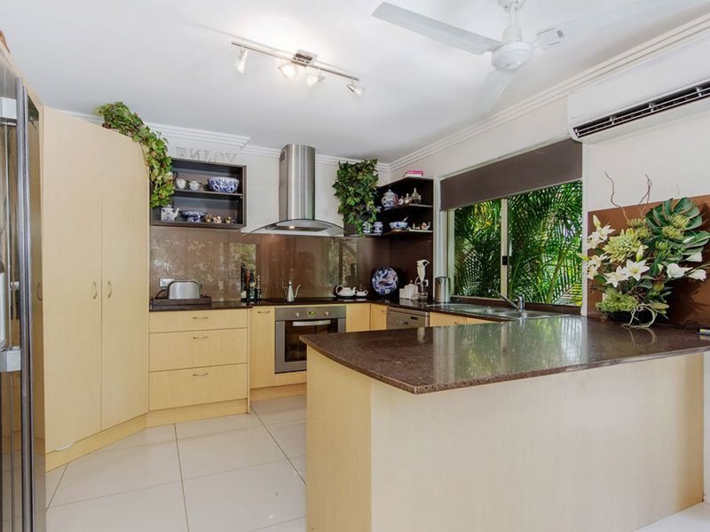 Photo - 14 Glastonbury Drive, Mudgeeraba QLD 4213 - Image 4