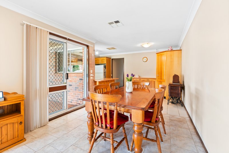 Photo - 14 Glen Osmond Crescent, Bossley Park NSW 2176 - Image 6