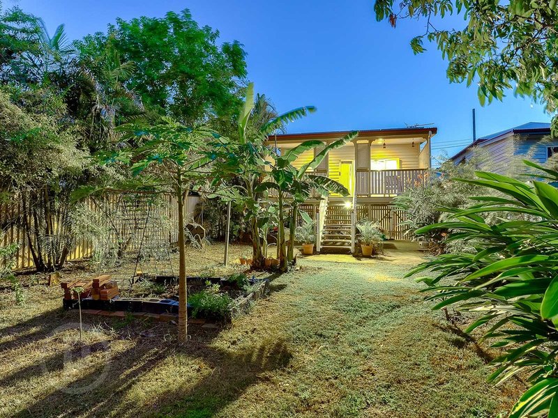 Photo - 14 Glena Street, Fairfield QLD 4103 - Image 13