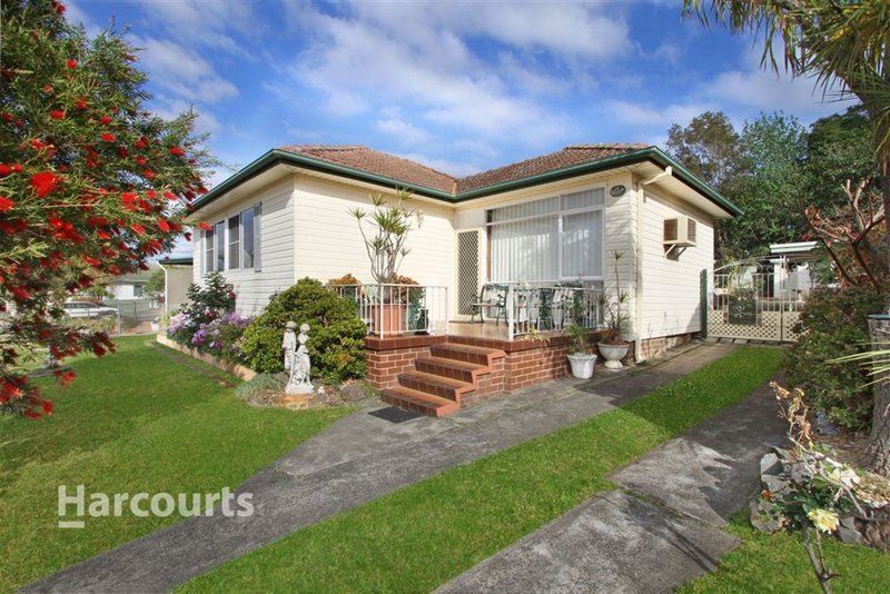 14 Gloucester Crescent, Dapto NSW 2530