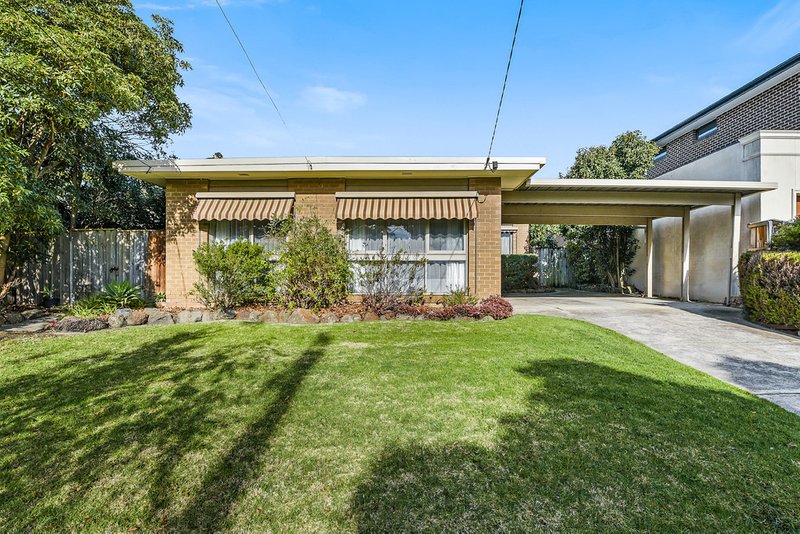 Photo - 14 Golden Grove, Glen Waverley VIC 3150 - Image 17