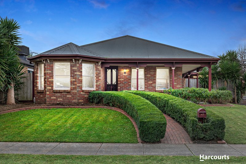 14 Golden Leaf Avenue, Narre Warren South VIC 3805