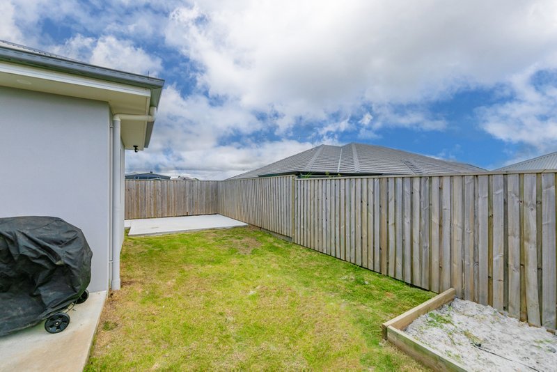 Photo - 14 Goldencrest Street, Caboolture QLD 4510 - Image 17