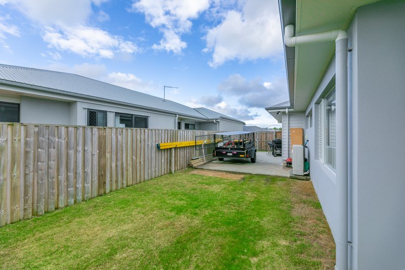 Photo - 14 Goldencrest Street, Caboolture QLD 4510 - Image 18