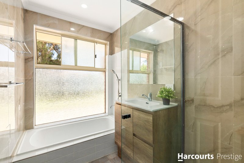 Photo - 14 Goodwood Way, Canning Vale WA 6155 - Image 12