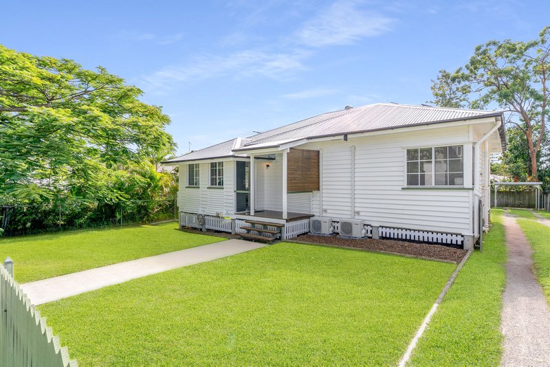 Photo - 14 Gorban Street, Holland Park QLD 4121 - Image 2