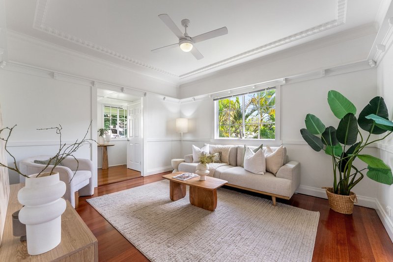 Photo - 14 Gorban Street, Holland Park QLD 4121 - Image 3