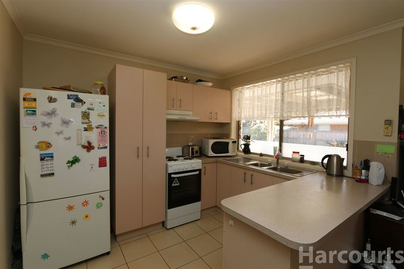 Photo - 14 Gordon Cres , Sandstone Point QLD 4511 - Image 6