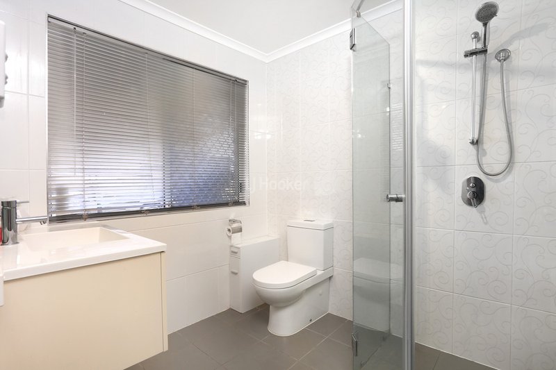 Photo - 14 Gosford Court, Helensvale QLD 4212 - Image 14