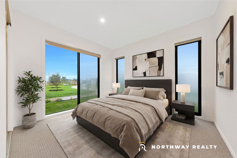 Photo - 14 Goss Walk, Donnybrook VIC 3064 - Image 4