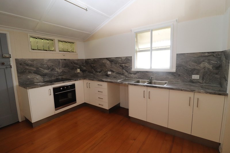 Photo - 14 Graham Street, Ayr QLD 4807 - Image 4