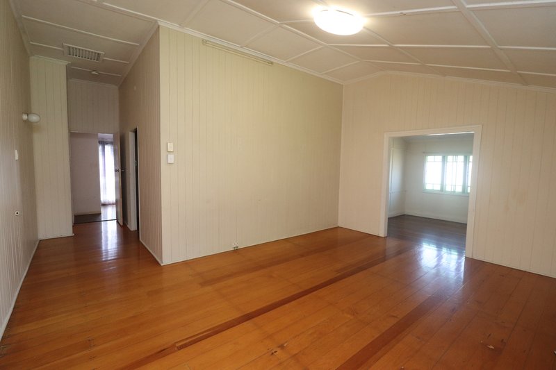 Photo - 14 Graham Street, Ayr QLD 4807 - Image 6