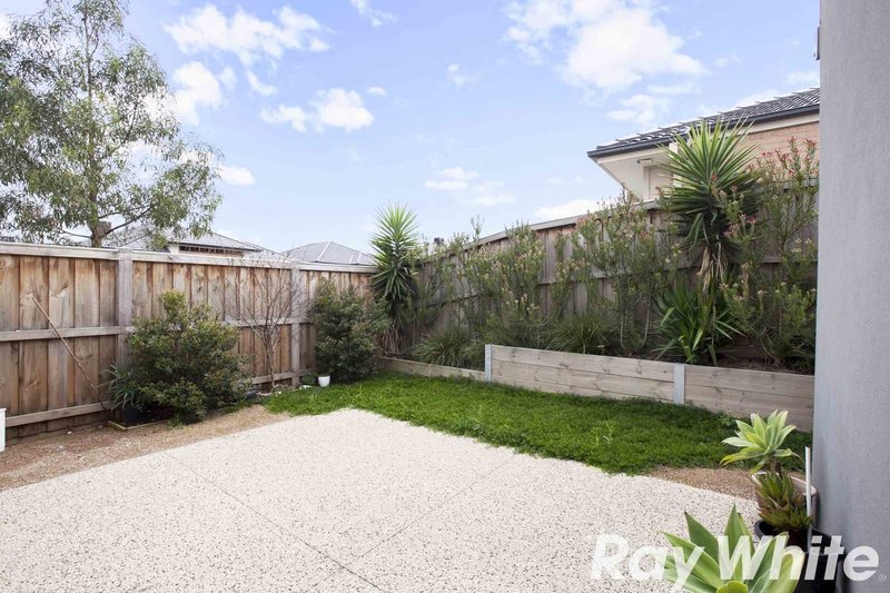 Photo - 14 Grandstand Way, Wollert VIC 3750 - Image 9