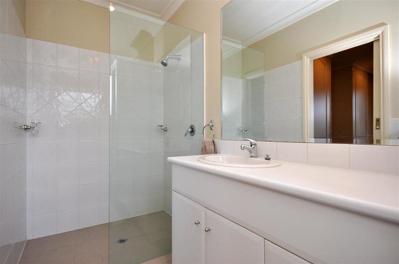 Photo - 14 Grandview Court, Aberfoyle Park SA 5159 - Image 12