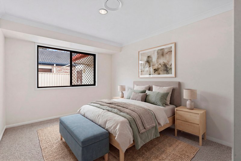 Photo - 14 Grasstree Way, Molendinar QLD 4214 - Image 11