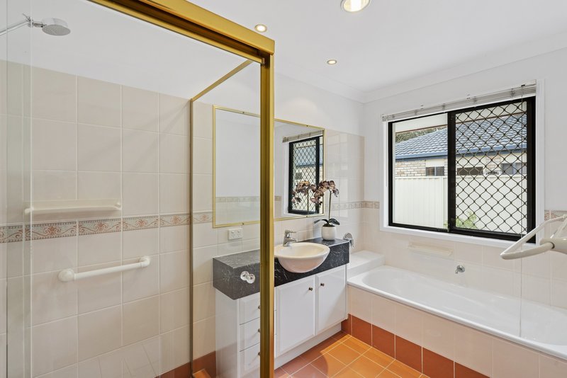 Photo - 14 Grasstree Way, Molendinar QLD 4214 - Image 12