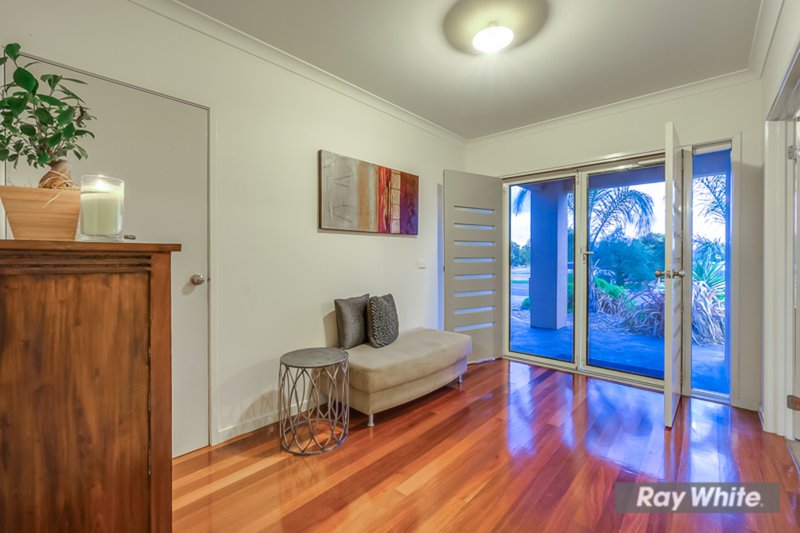 Photo - 14 Grebe Way, Williams Landing VIC 3027 - Image 3