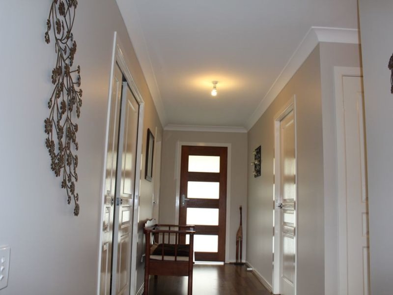 Photo - 14 Greenview Drive, Hallidays Point NSW 2430 - Image 3