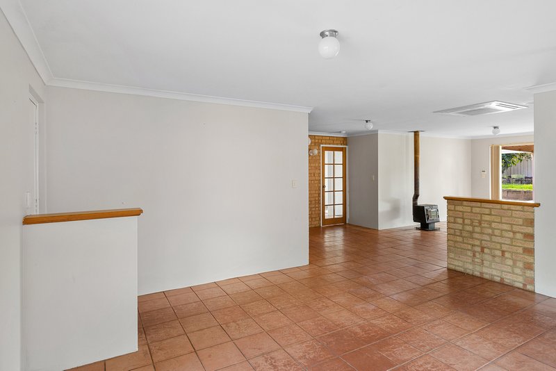 Photo - 14 Greyteal Place, Broadwater WA 6280 - Image 2