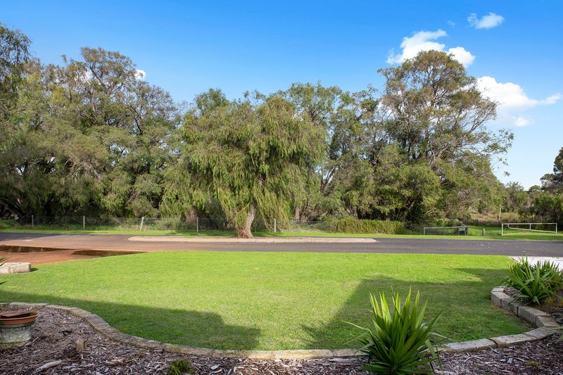 Photo - 14 Greyteal Place, Broadwater WA 6280 - Image 16