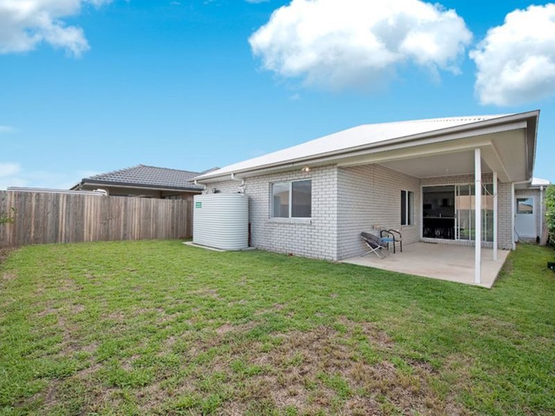 Photo - 14 Griffith Court, North Lakes QLD 4509 - Image 15