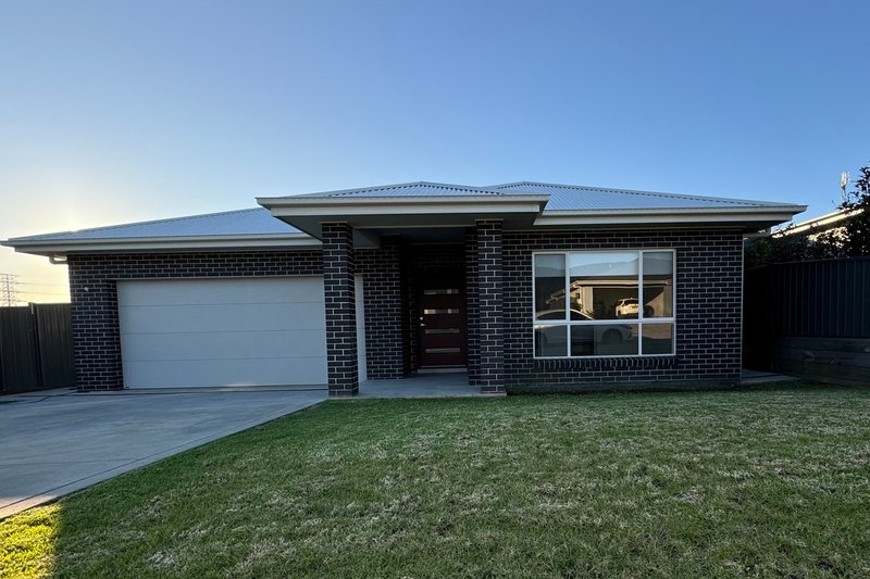 Photo - 14 Gully Gum Street, Horsley NSW 2530 - Image 1