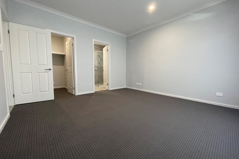 Photo - 14 Gully Gum Street, Horsley NSW 2530 - Image 7