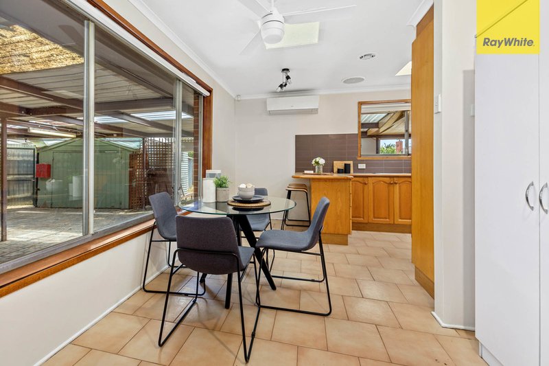 Photo - 14 Gumtree Close, St Albans VIC 3021 - Image 3