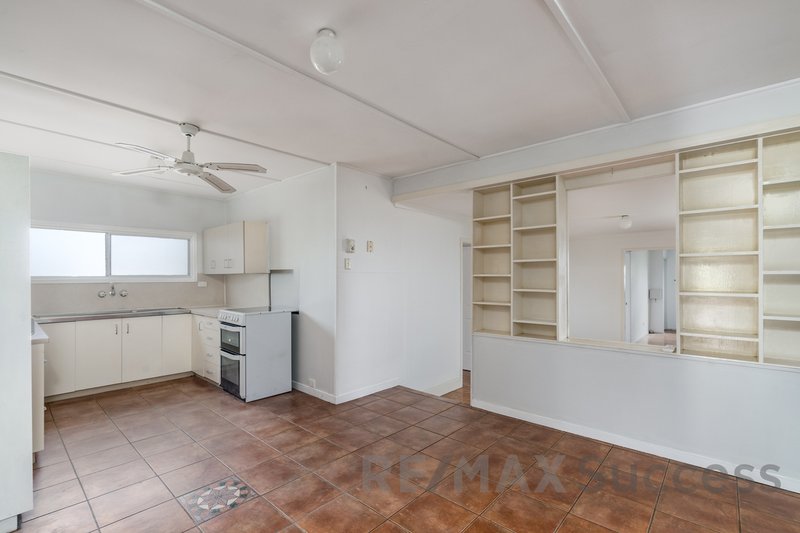 Photo - 14 Hagan Street, North Toowoomba QLD 4350 - Image 5