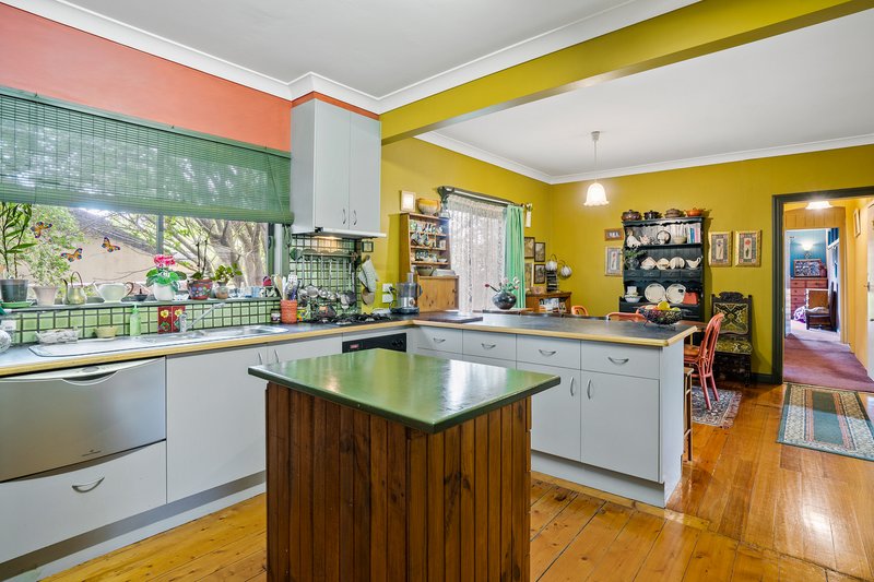 Photo - 14 Haig Street, Croydon VIC 3136 - Image 4