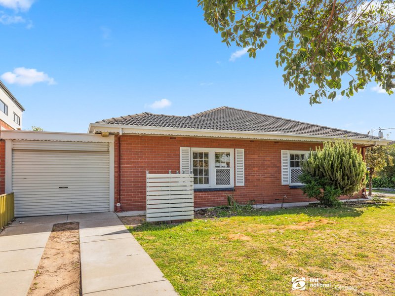 Photo - 1/4 Hamilton Street, Somerton Park SA 5044 - Image 2