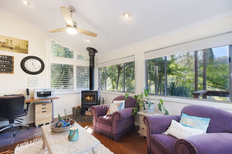 Photo - 14 Harcourt Place, North Avoca NSW 2260 - Image 7