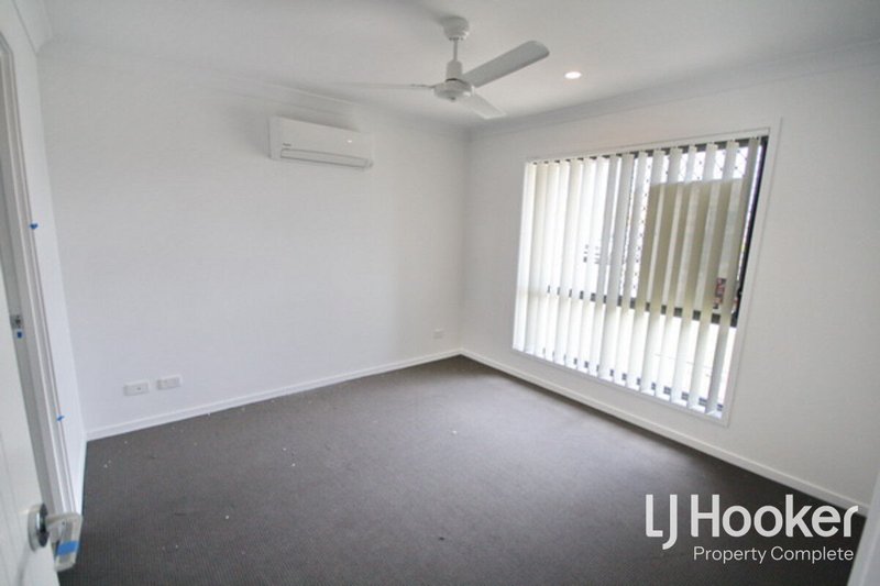 Photo - 14 Harmony Street, Yarrabilba QLD 4207 - Image 5