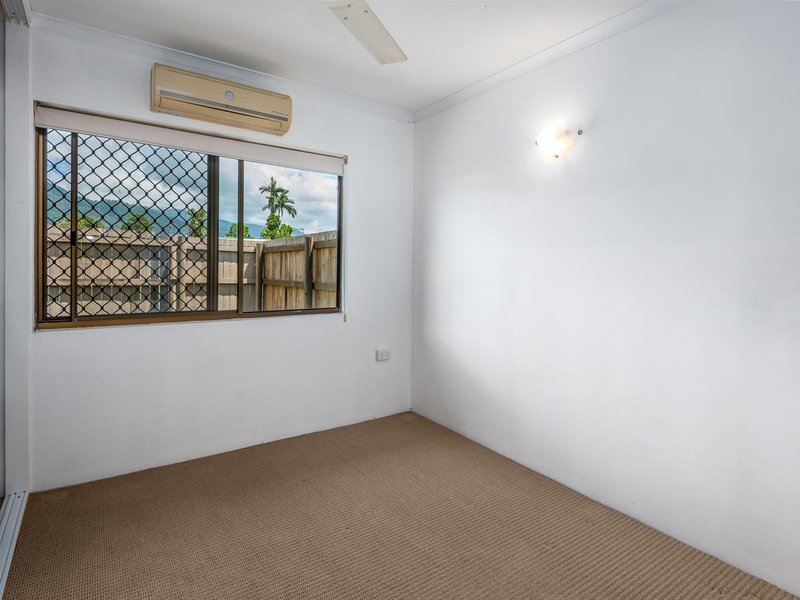 Photo - 14 Harper Close, Manunda QLD 4870 - Image 9