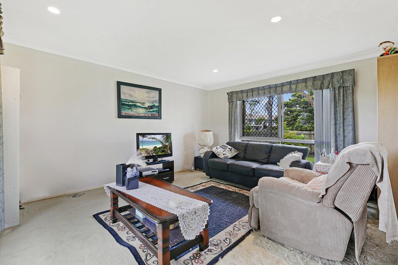 Photo - 14 Harrier Drive, Burleigh Waters QLD 4220 - Image 5