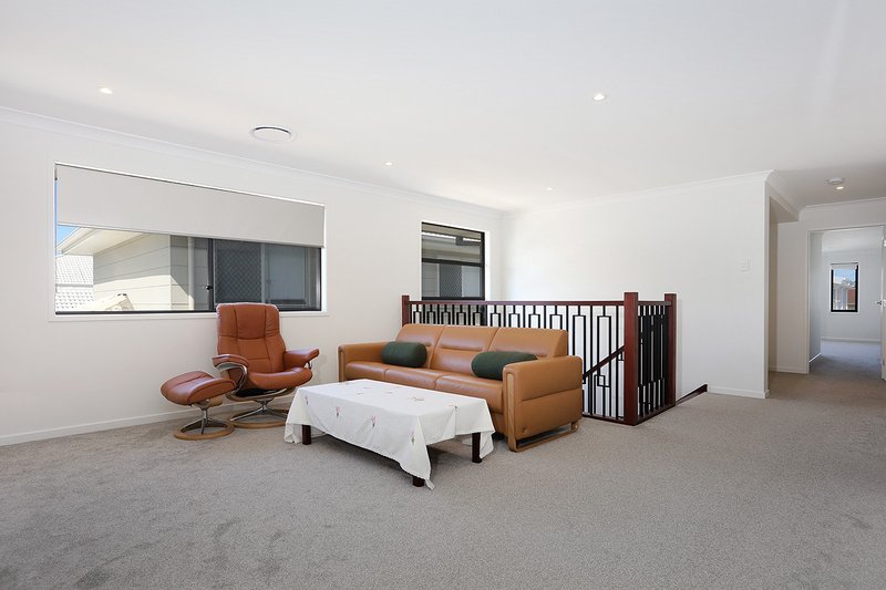 Photo - 14 Headway Street, Nerang QLD 4211 - Image 11