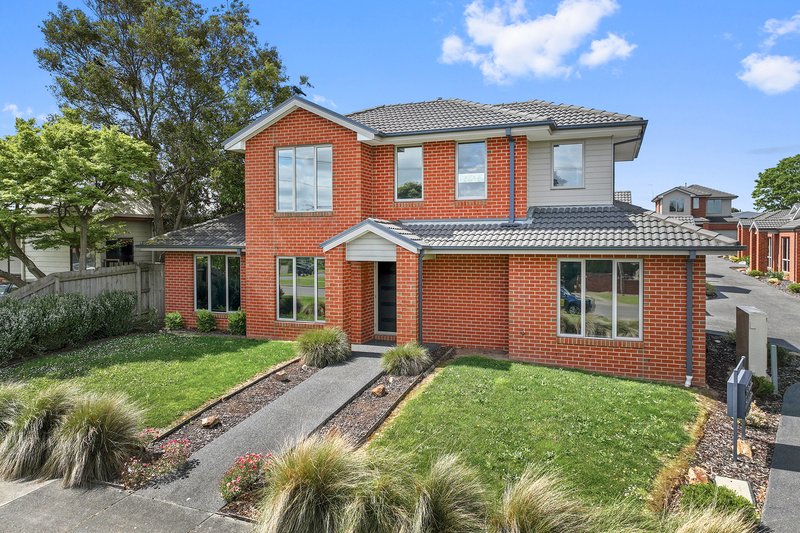 Photo - 1/4 Hearn Street, Drouin VIC 3818 - Image 1