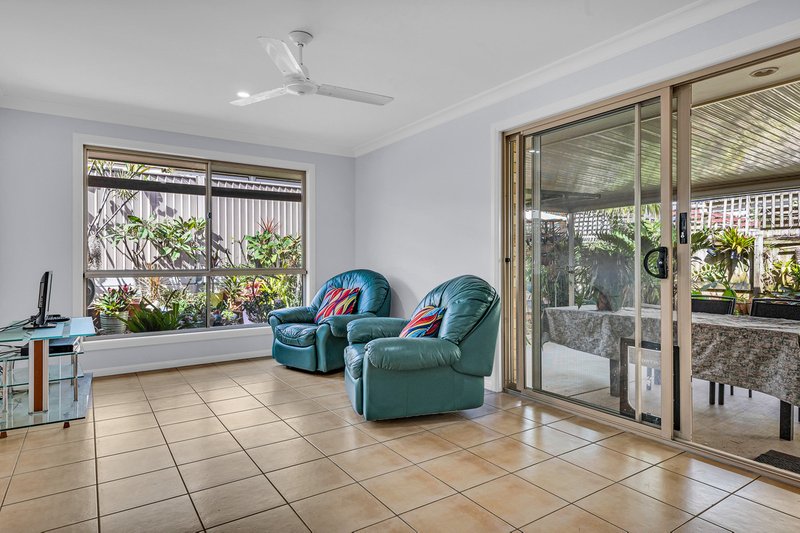 Photo - 14 Heathwood Street, Taigum QLD 4018 - Image 5