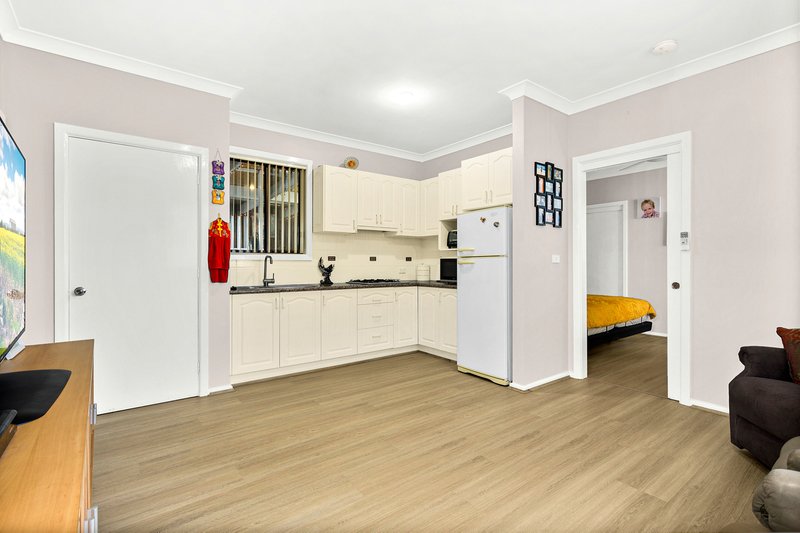 Photo - 14 Heininger Street, Dapto NSW 2530 - Image 6