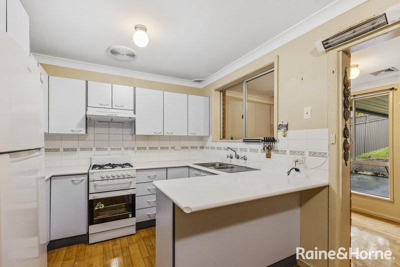 Photo - 14 Henry Parkes Drive, Berkeley Vale NSW 2261 - Image 3