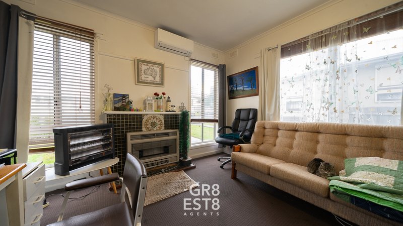 Photo - 14 Henry Street, Moe VIC 3825 - Image 3