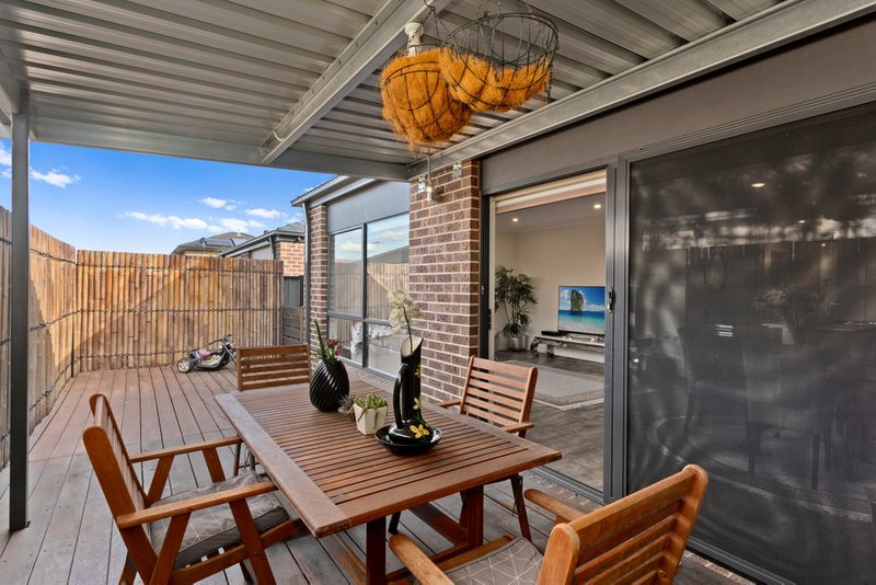 Photo - 14 Henwood Rise, Mernda VIC 3754 - Image 6