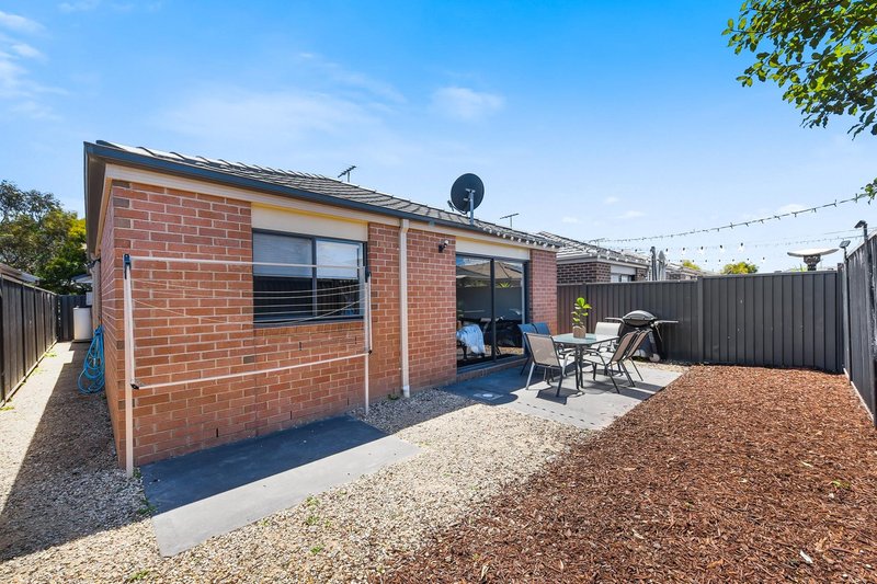 Photo - 14 Heracles Lane, Cranbourne West VIC 3977 - Image 14