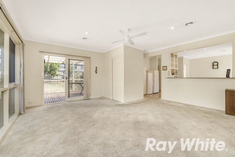 Photo - 14 Heysham Way, Templestowe VIC 3106 - Image 5