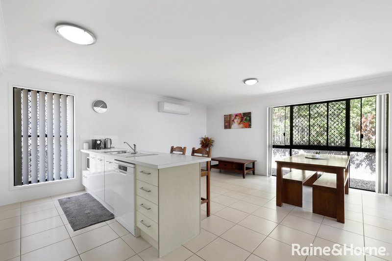 Photo - 14 Highcrest Court, Bucasia QLD 4750 - Image 3