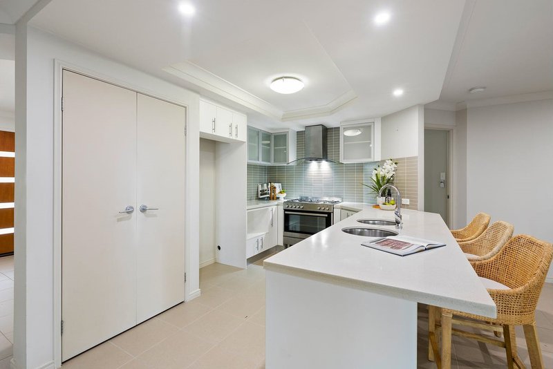 Photo - 14 Hillcrest Street, Wellington Point QLD 4160 - Image 3