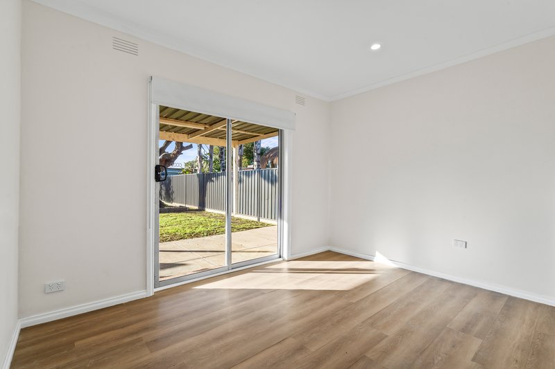 Photo - 14 Hilton Street, Hadfield VIC 3046 - Image 6